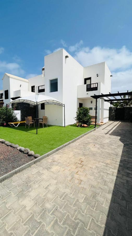 Lovely Villa Kiluka Heated Pool 普拉亚布兰卡 外观 照片