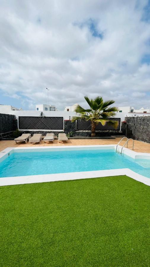 Lovely Villa Kiluka Heated Pool 普拉亚布兰卡 外观 照片