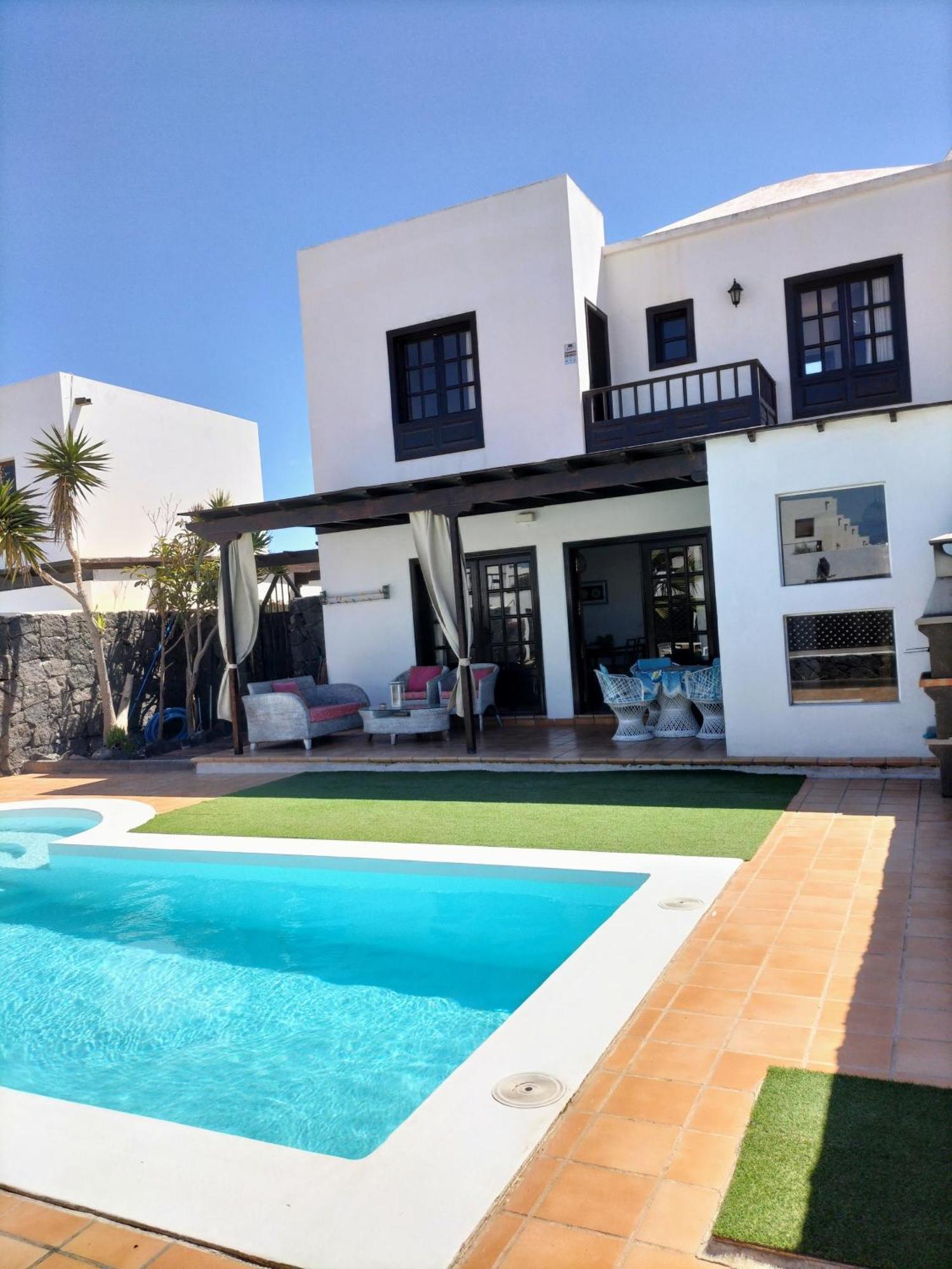 Lovely Villa Kiluka Heated Pool 普拉亚布兰卡 外观 照片